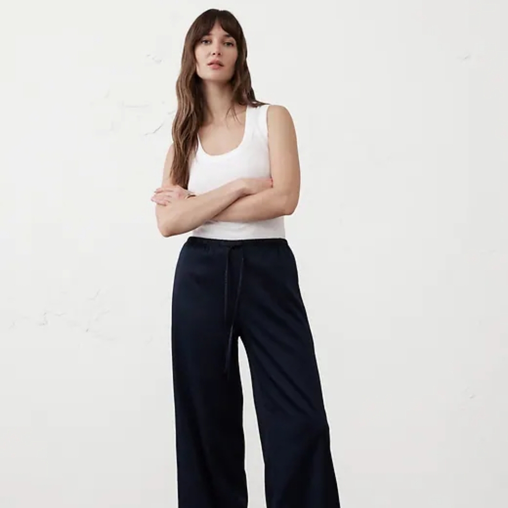 Banana Republic Black Wide-Leg Crinkled Satin Pull-On Pant